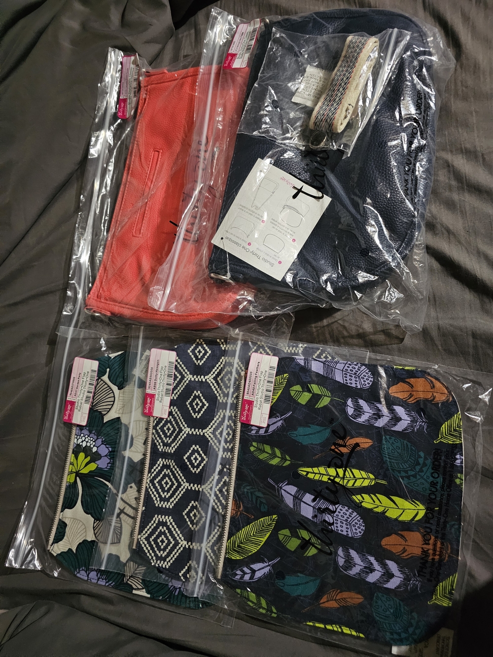 thirty-one Navy and Coral Studio Classic Duo